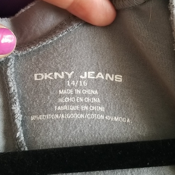 Sweater - Picture 3 of 3